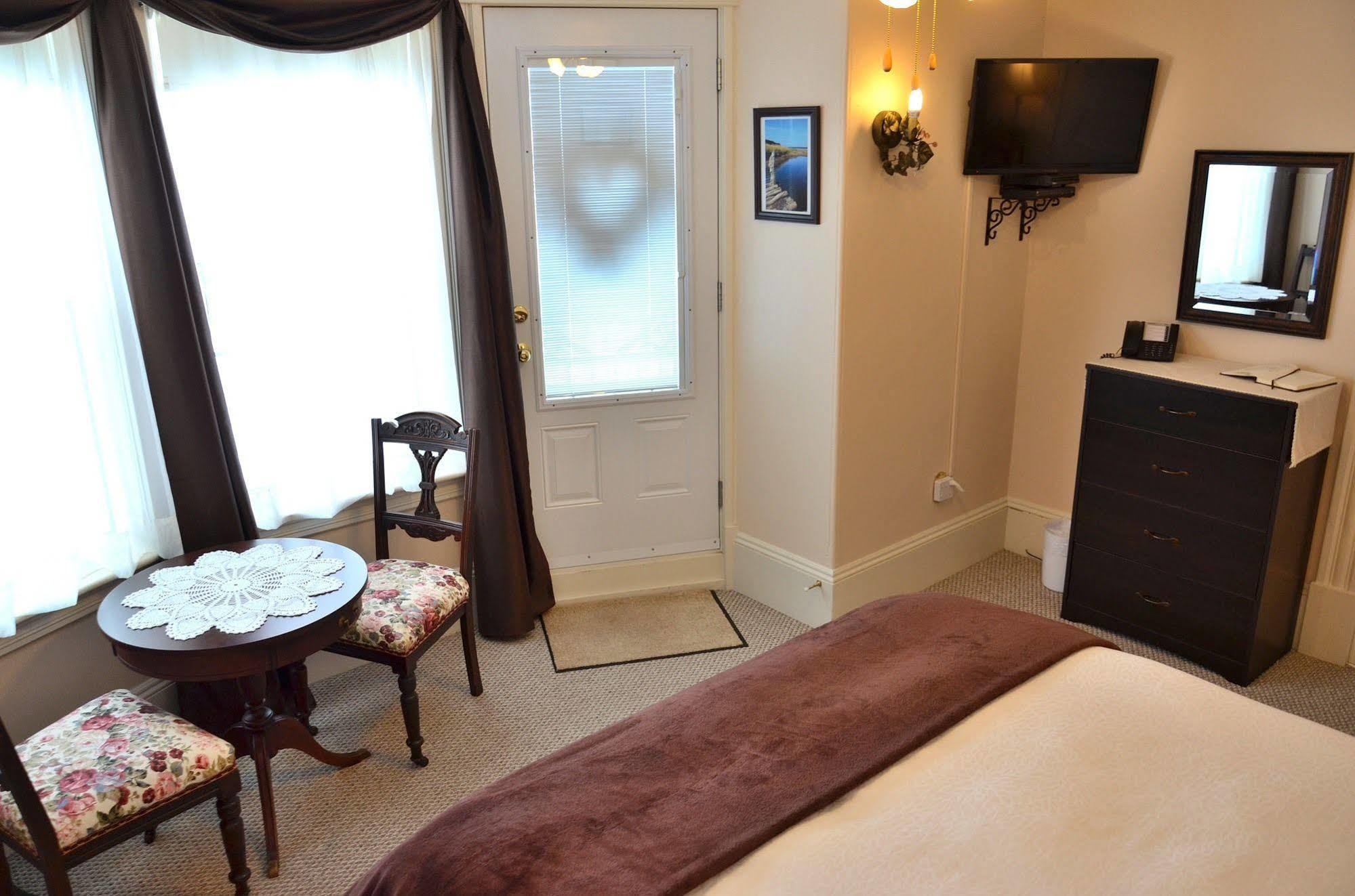 Island Home Bed And Breakfast Summerside Exteriör bild